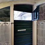 Apartment Alena With Terrace And Garden Center Jelsa